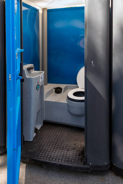 Best Affordable portable toilet rental  in Claremont, CA